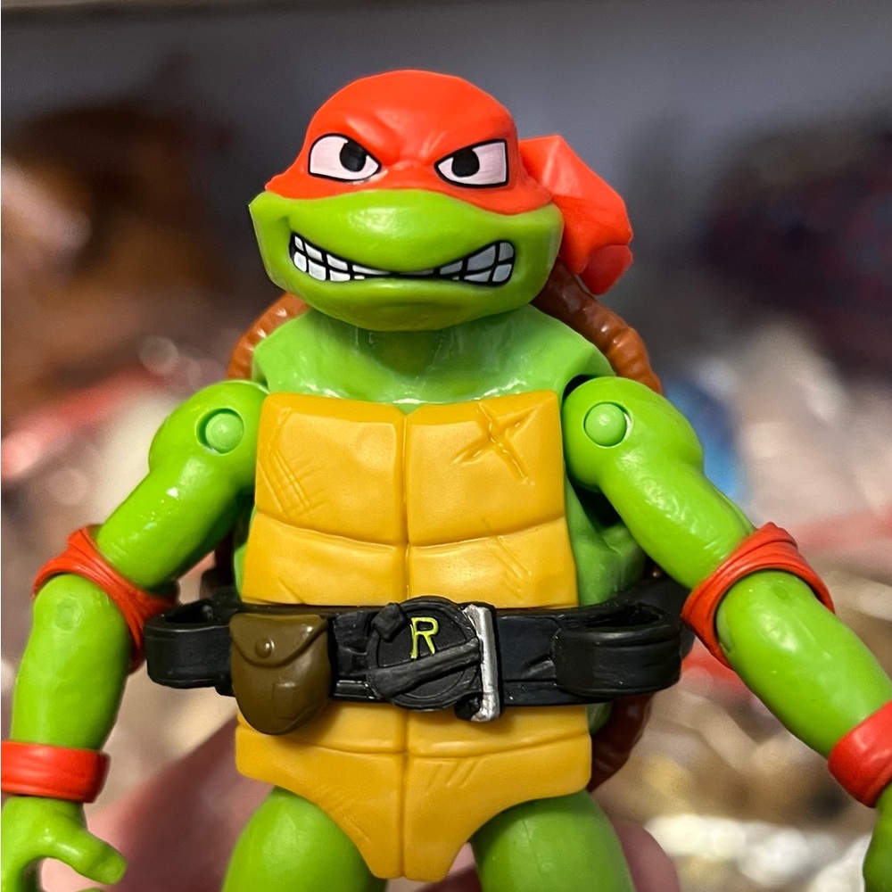 Teenage Mutant Ninja Turtles Raphael Action Figure - Green and Red